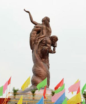 伏羲女娲雕像