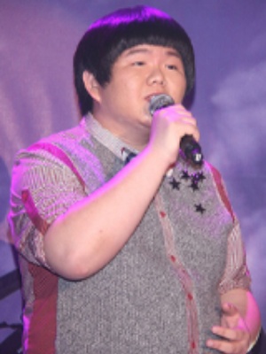 林育群